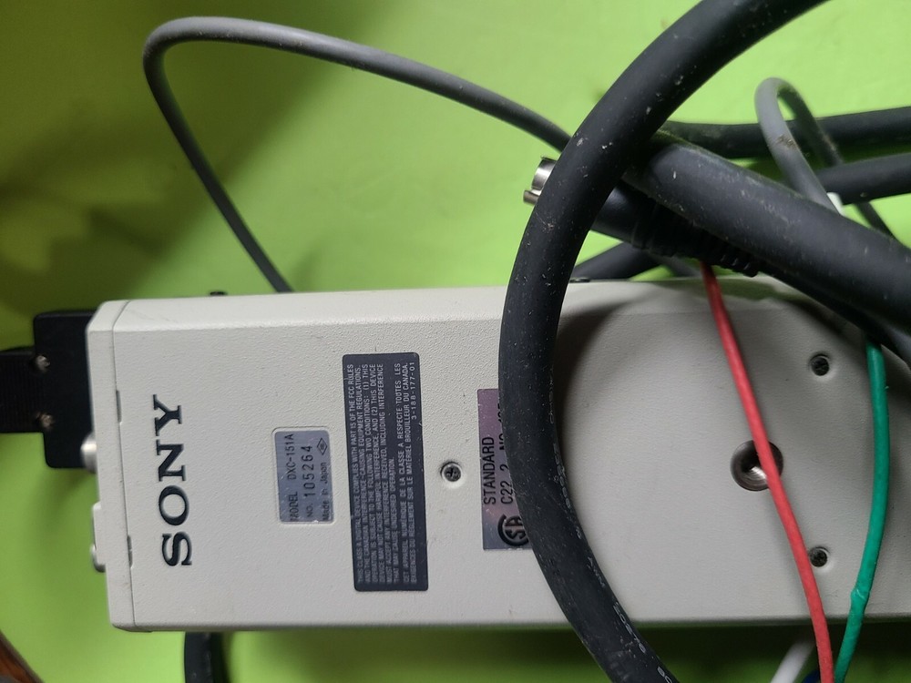 Sony Camera CCD IRIS/RGB Color video Camera Hyper HAD DXC-151A