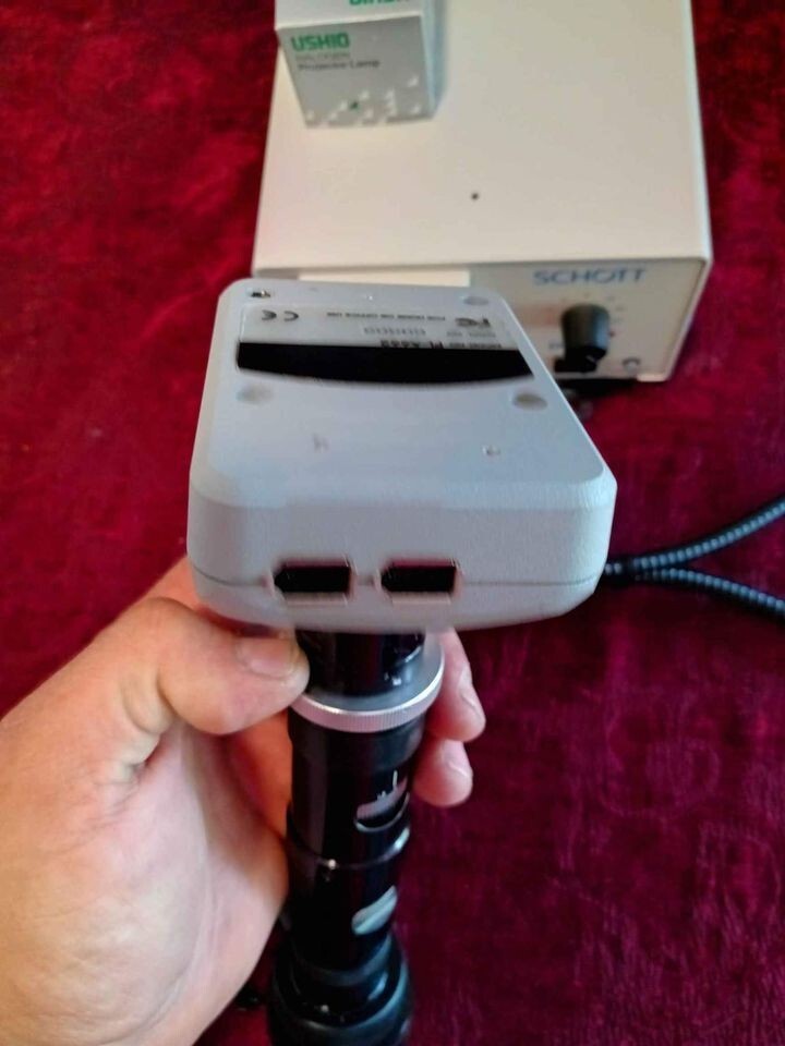 SCHOTT DCR III DC-REGULATED LIGHT SOURCE