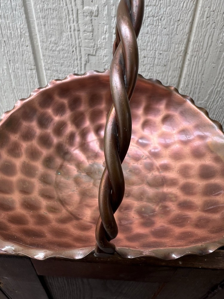 VTG Solid Copper Footed Basket with Scalloped Edge, Twisted Handle
