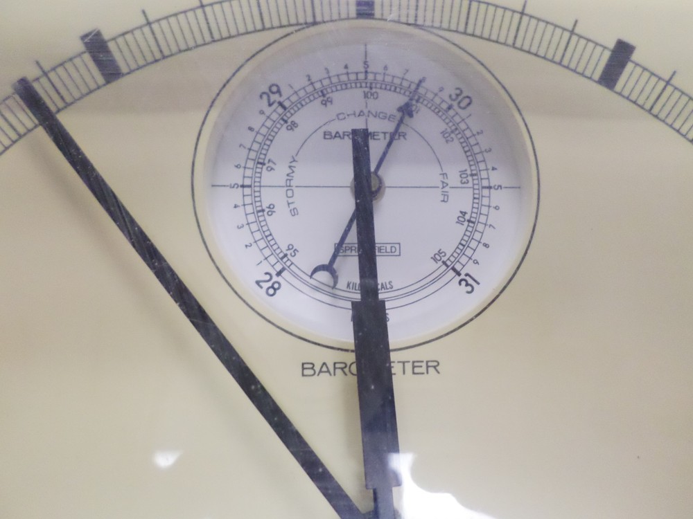Sunbeam Quartz clock with barometer, thermometer and humidity