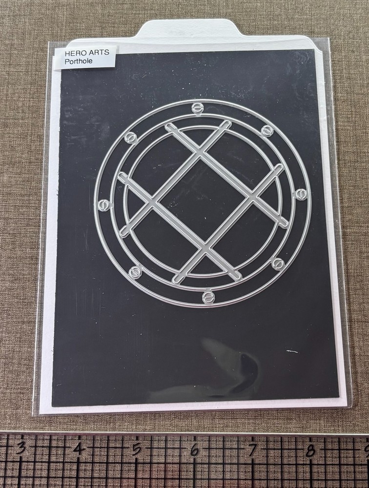 Hero Arts Porthole Die