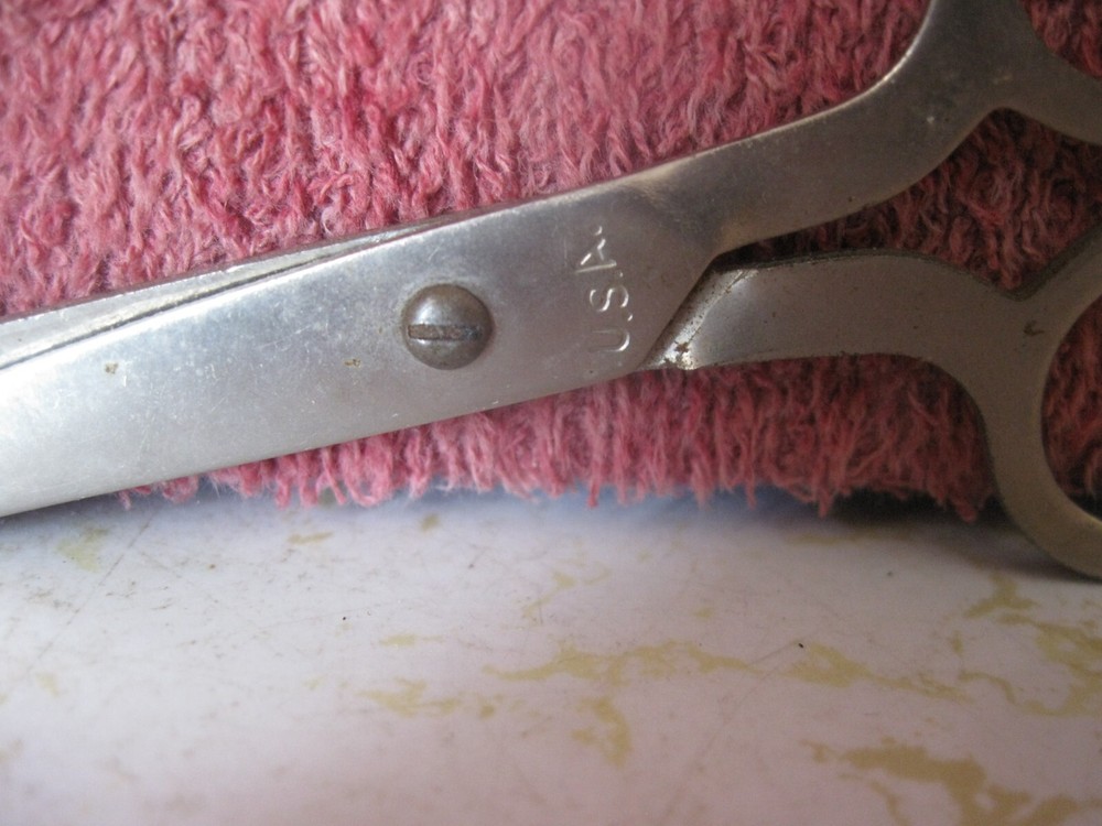 2 CHILDREN SCISSOR