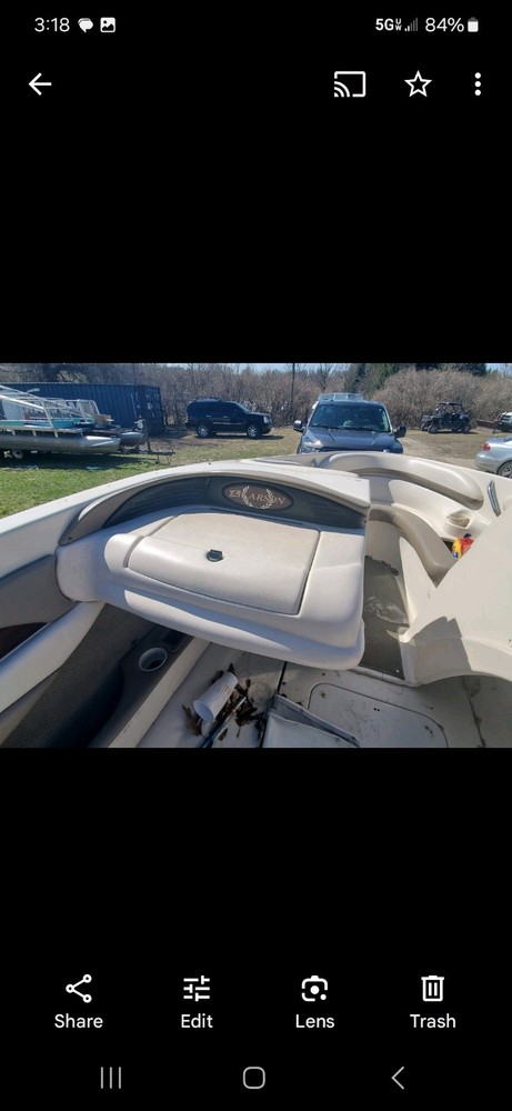 PASSENGER DASH GLOVE COMPARTMENT ASSEMBLY 01 LARSON 190 LXI