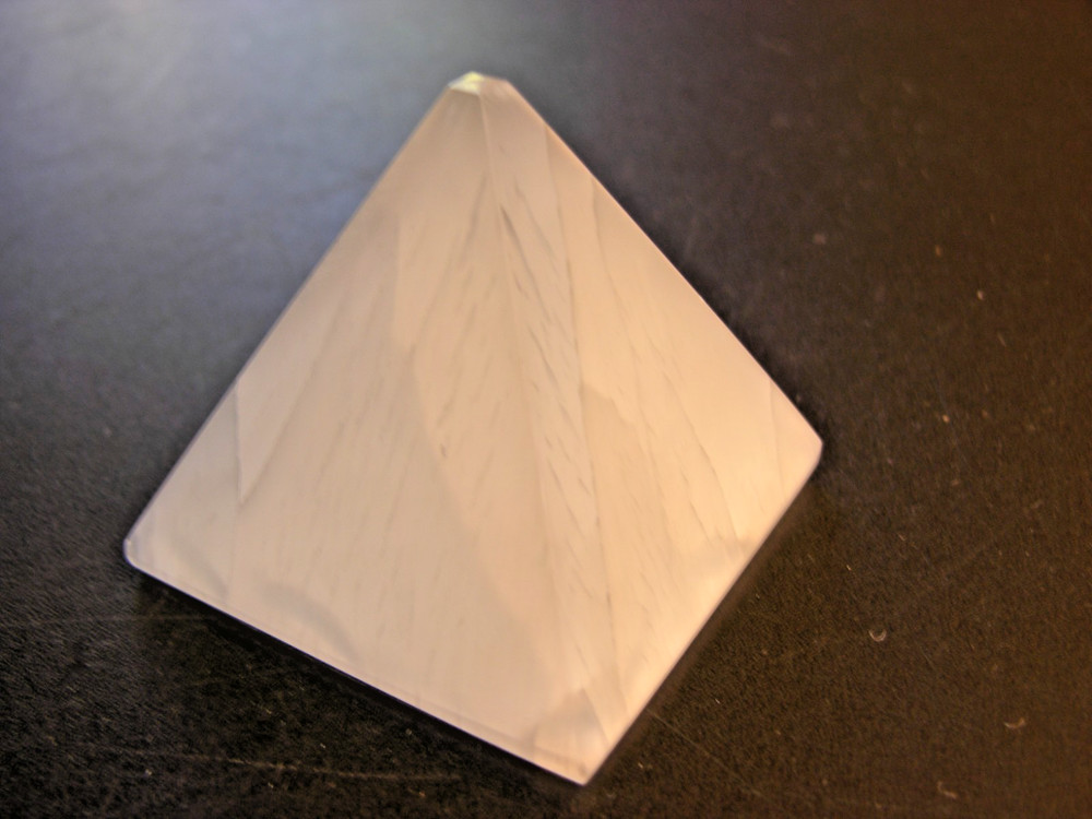 Selenite crystal pyramid 2-2.5"