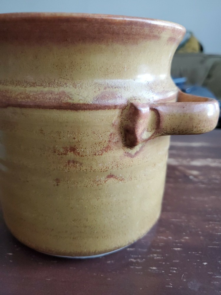 ROFERINO Handmade Pottery Jar