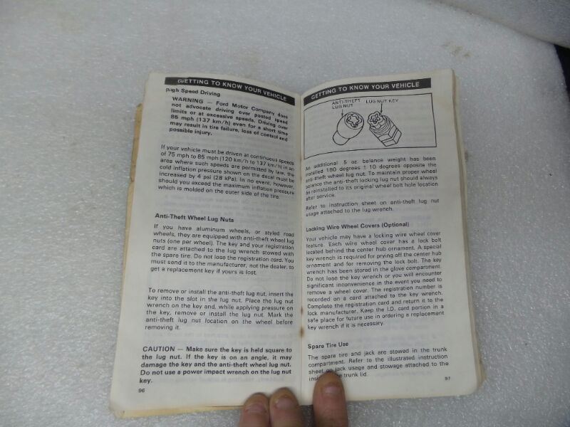 COUGAR 1983 Owners Manual 17518