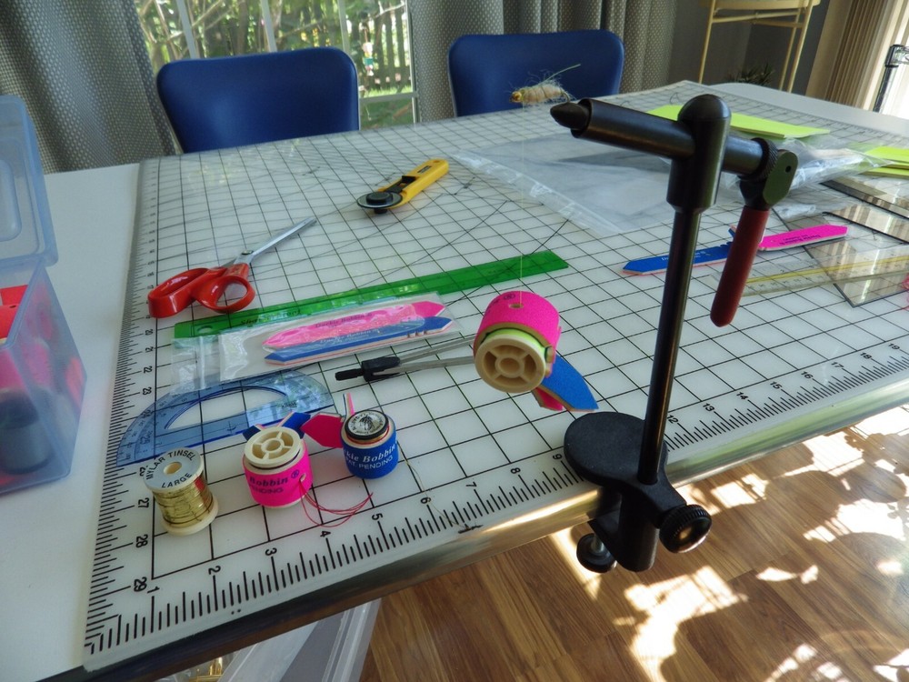 Ducky Bobbin - Neoprene Thread Spool Wrapping Tool for Fly Tying