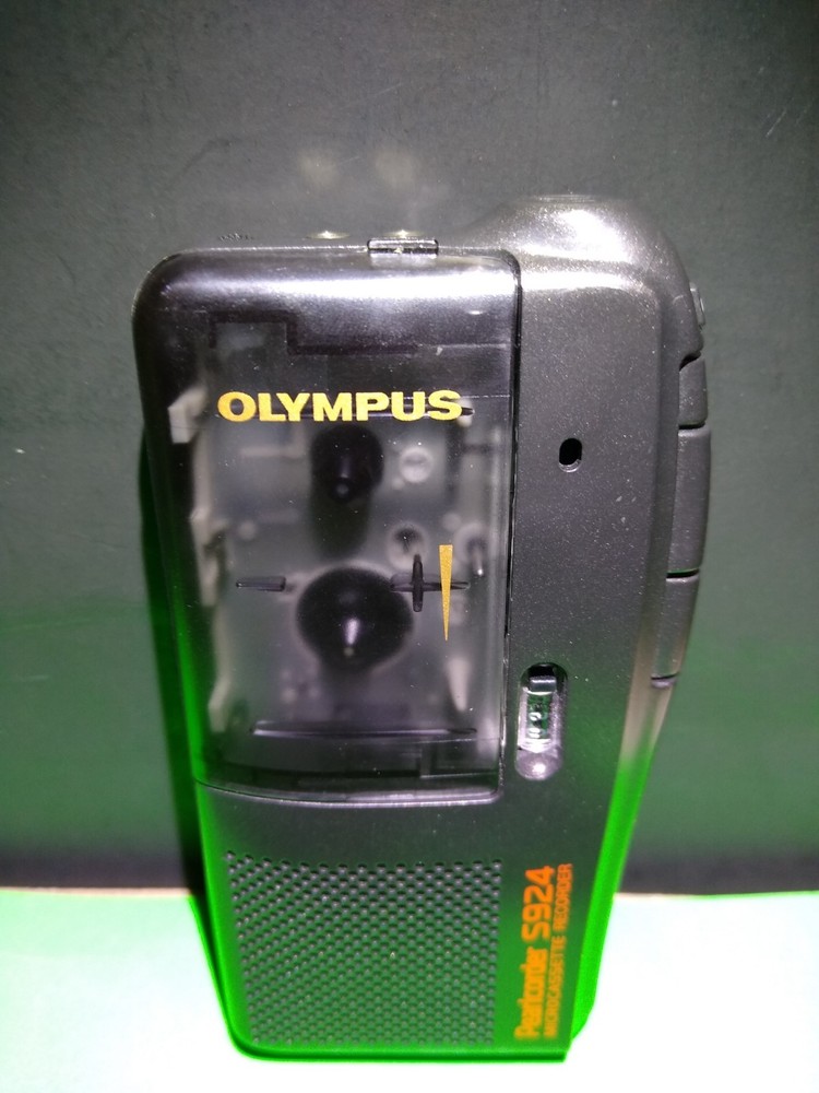 Olympus Pearlcorder Model S924 w/ Leather Case, Box & Papers - NOT fully working