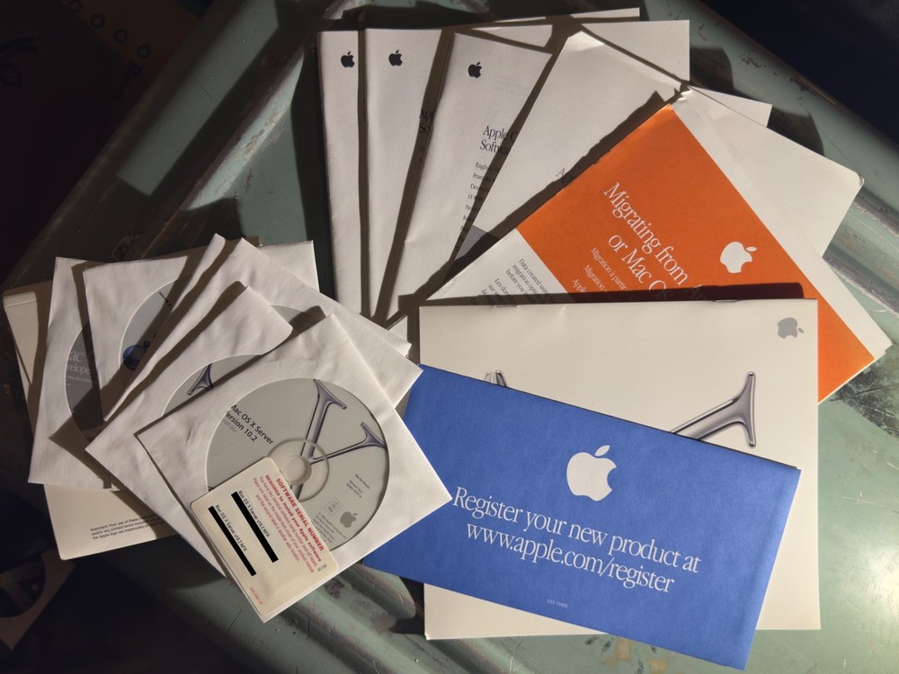 Apple Mac OS X Server 10.2 Jaguar NFR Complete, Mac OS 9 Netboot, WebObjects 5.1