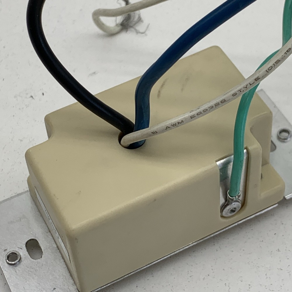 Advanced Control Technologies RS114I A10 Wall Light Switch 20A 960W 120V Ivory