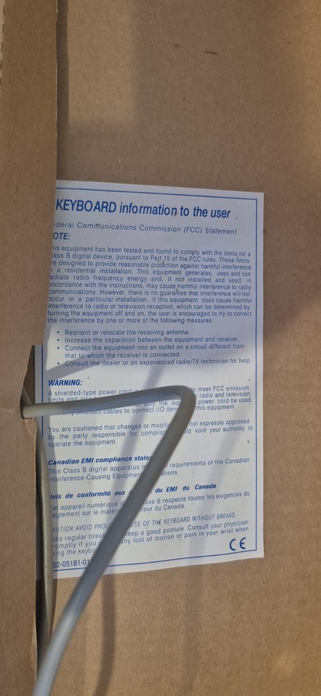 Vintage Microsoft Mouse System KWD-203 Wired White Keyboard New