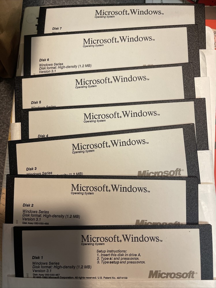 Microsoft Windows Version 3.1 w/ User's Guide & Seven 5.25 Disks, Dated 1992