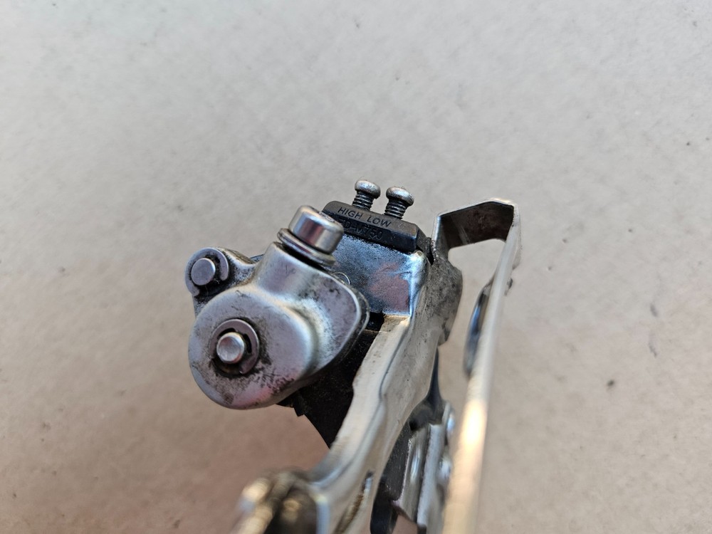 Shimano Deore XT Front Derailleur 9sp Bottom Pull FD-M750 Bottom Bracket Mount