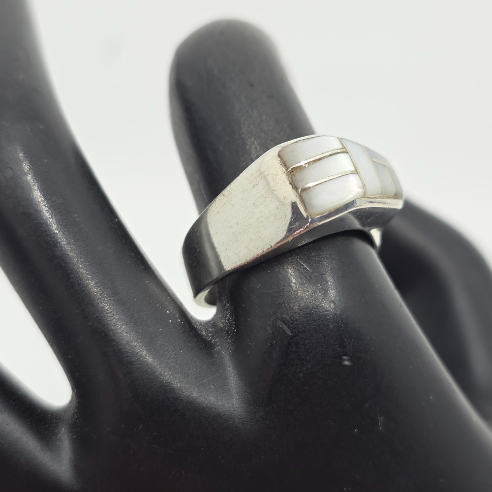 Native American Navajo Sterling Silver Shell UNIQUE Ring 8