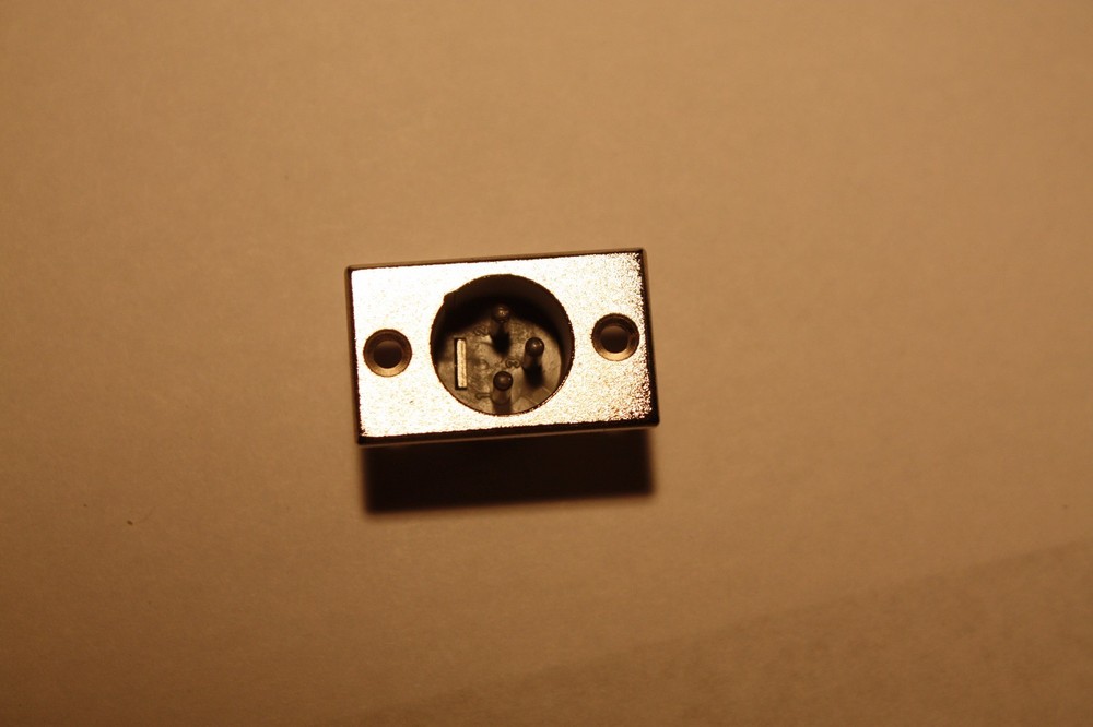 5 (LOT) Pomona XLR Male 3-Pin Rectangular Flanged Panel Mount, D3M