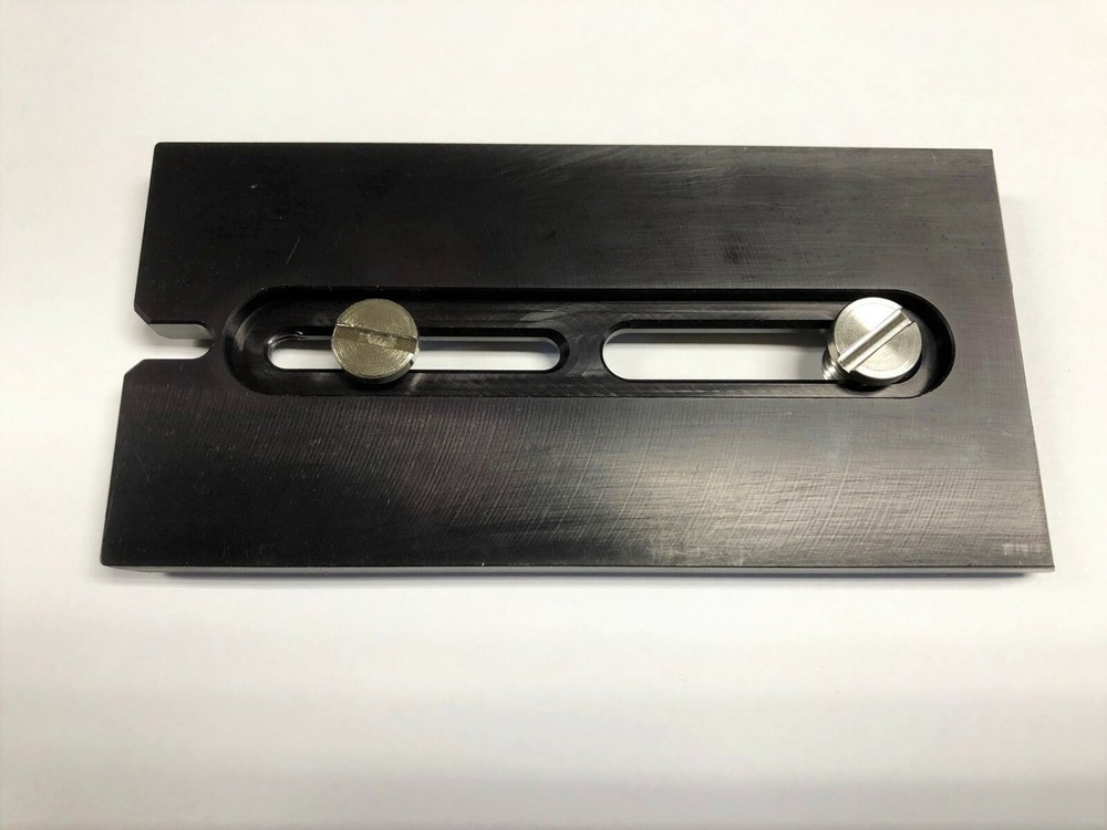 OConnor Camera Plate Half Moon for Oconnor 50, 515, DV, 1030 with screw