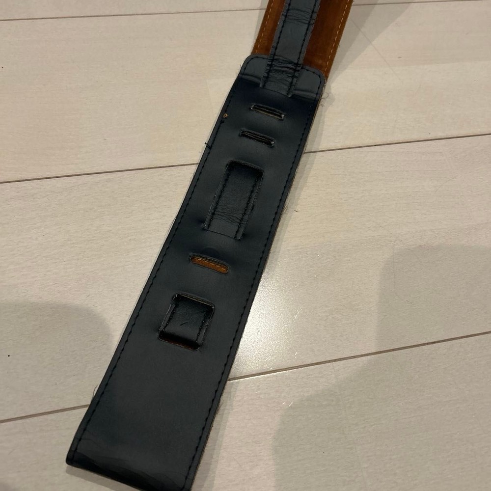 Fender Guitar Strap Vintage Style Adjustable Accessory Comfort leather E937