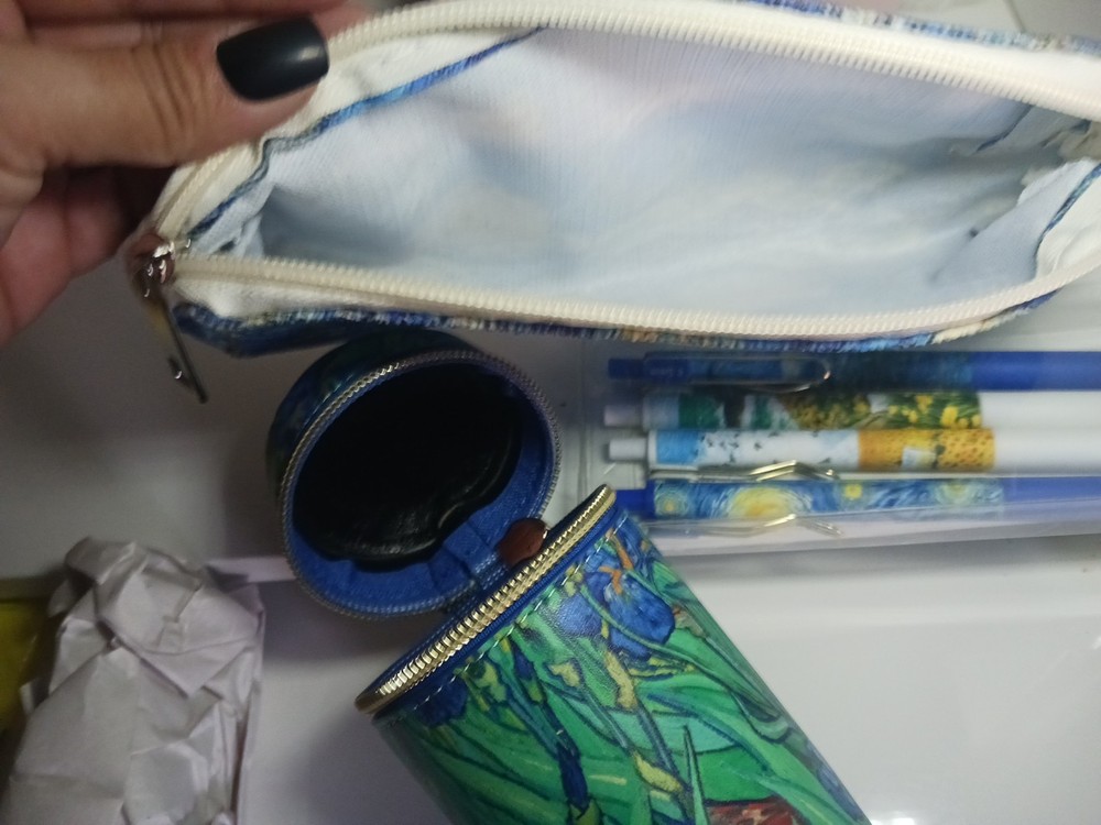 Impressionist Bag Set With Pens