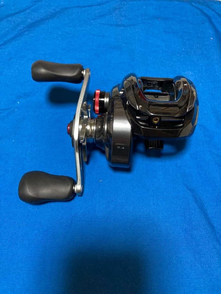 SHIMANO Scorpion MD 200 HG