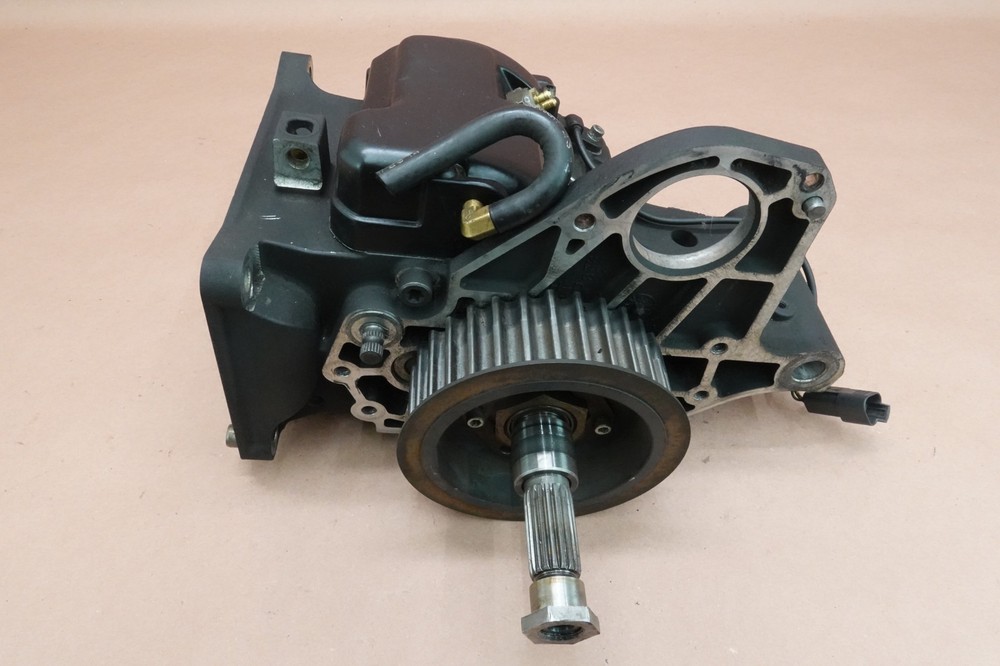 2001-2005 Harley Davidson Softail Deuce FXSTDI Transmission Gear & Case