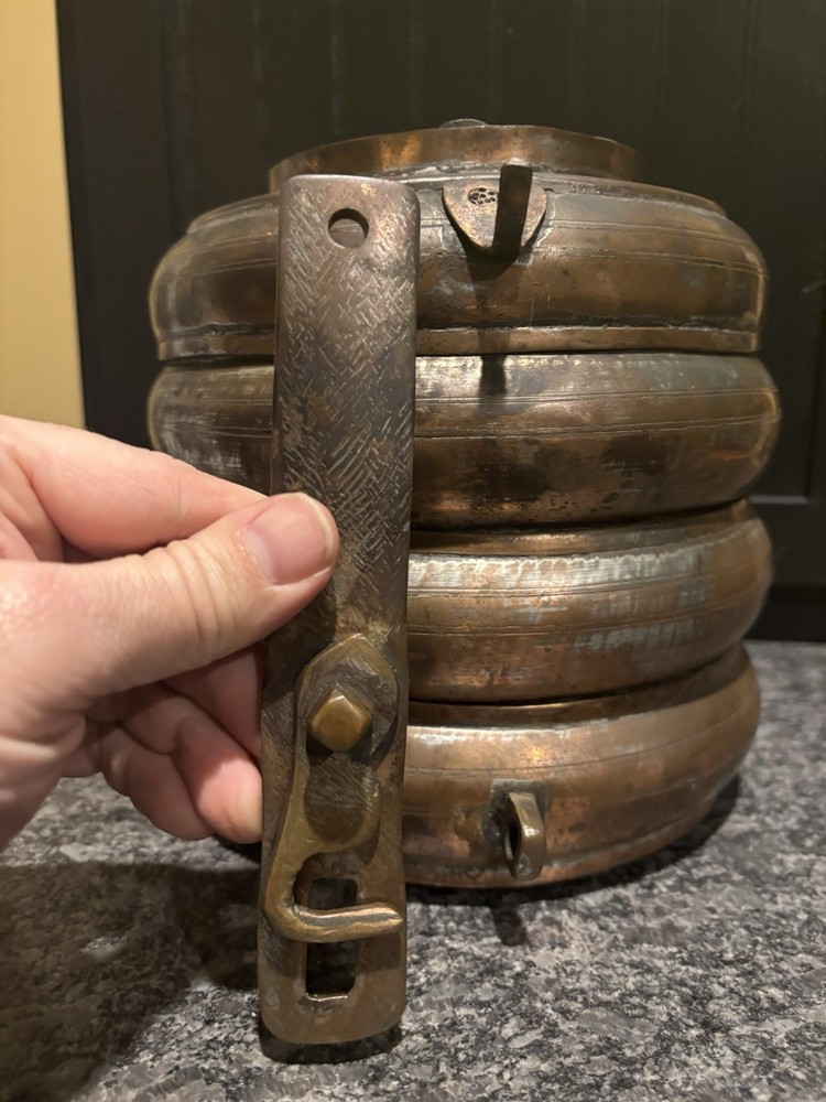 Antique 4 Part Metal Cookware Kit