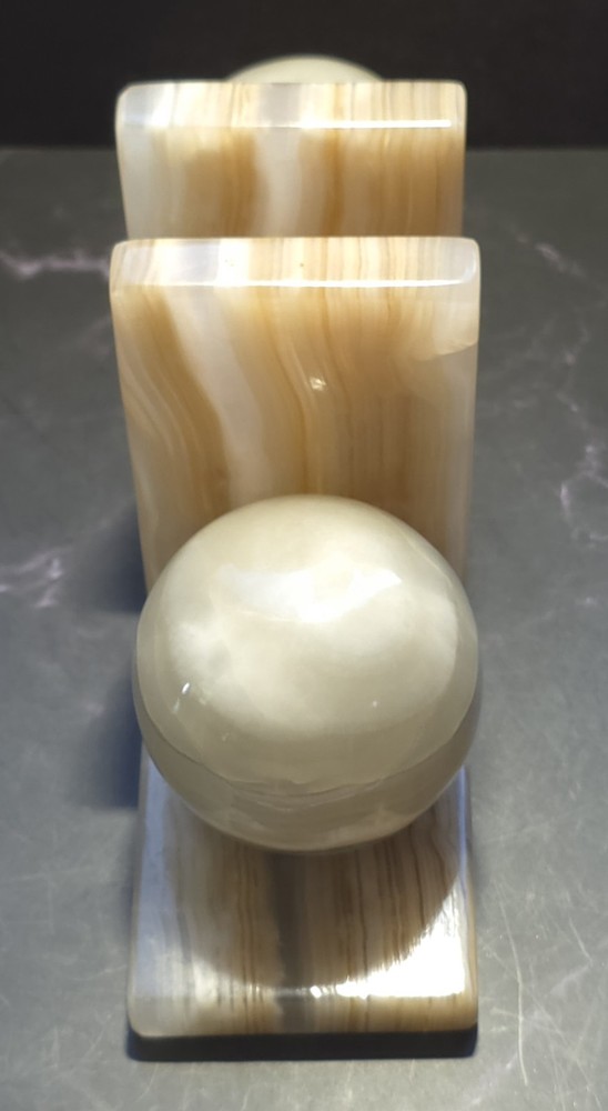 Onyx Bookends L Shaped With A Round Ball