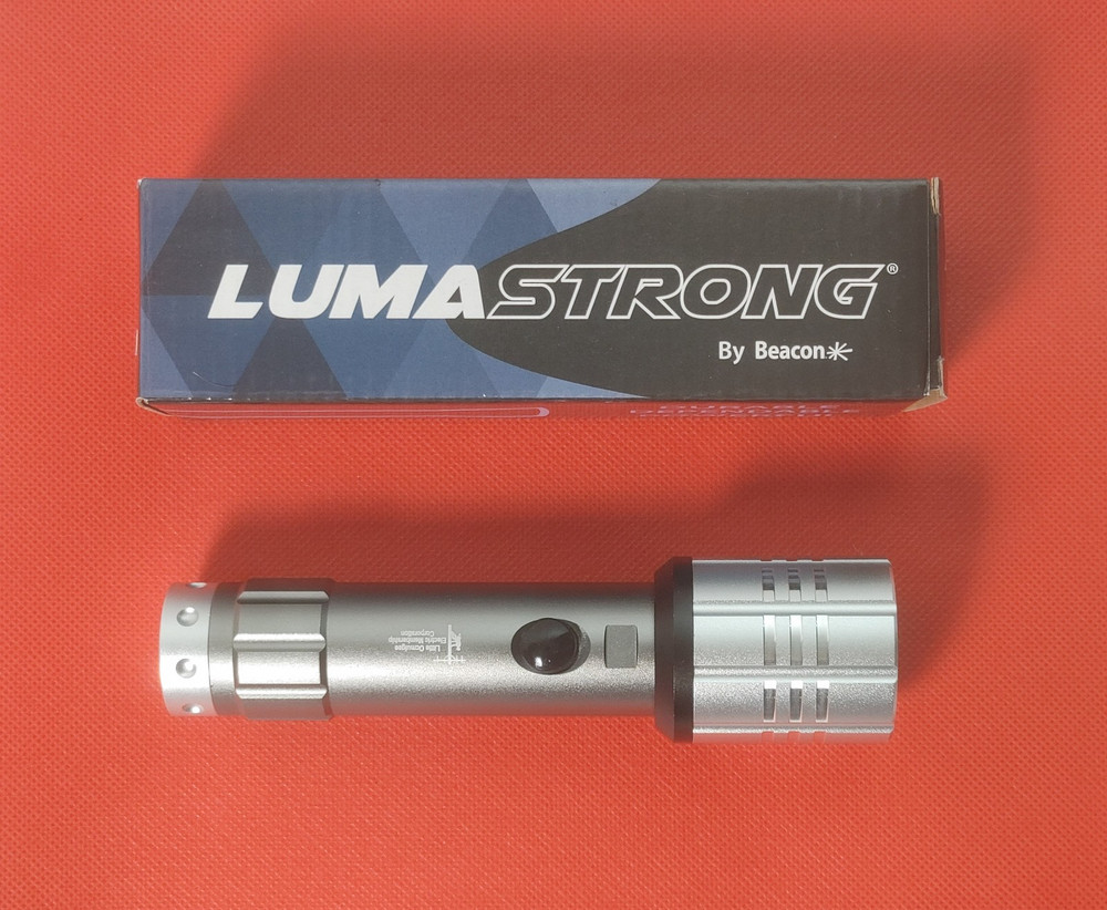 LUMASTRONG by Beacon Flashlight