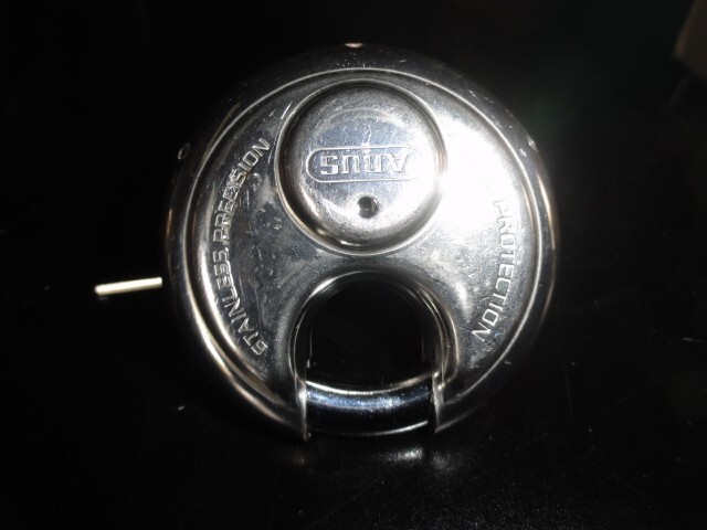 ABUS Stainless Diskus 28 70 Pad Lock with keys