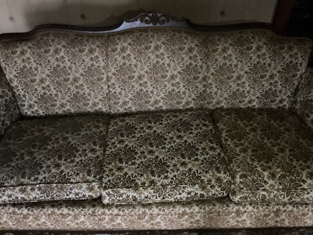 Antique Couch See Pics!!!