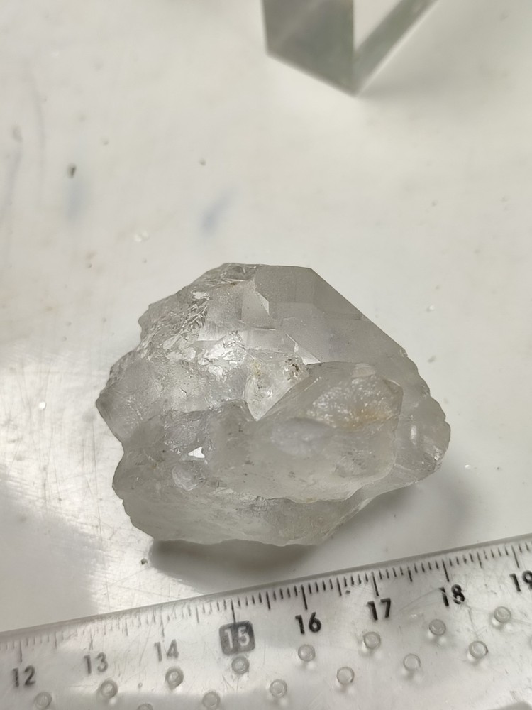 Gwindle Like Quartz Crystal With Good Luster &Nice Growth-Pak