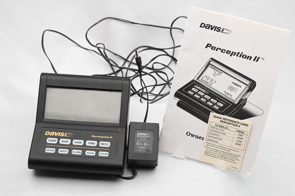 Davis Perception II 7400 Weather Station System Temp Barometer