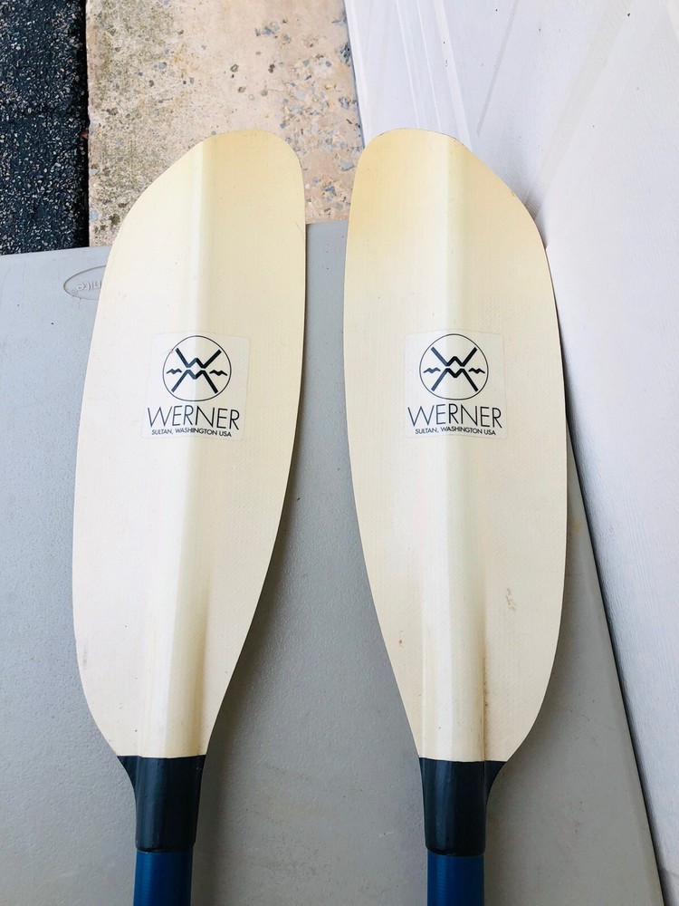 Werner Kayak Paddle 2pc Carbon Shaft Baja