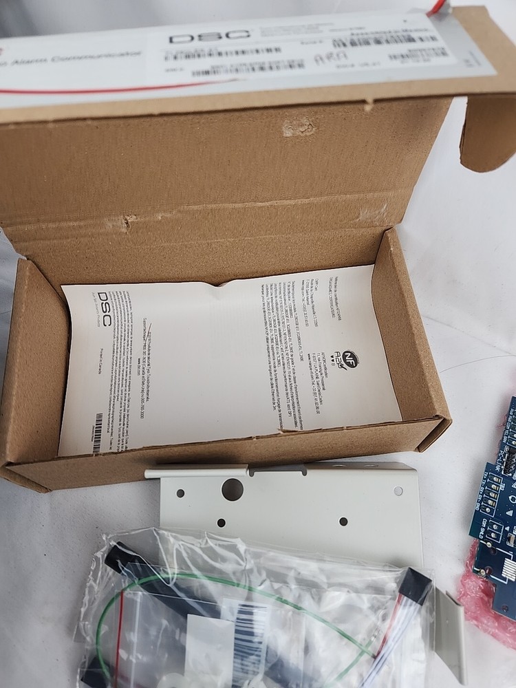 DSC 3G2080E-USA Cellular Alarm Communicator