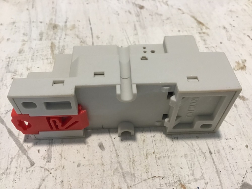Dayton 1FC13N Relay Socket (SP165)