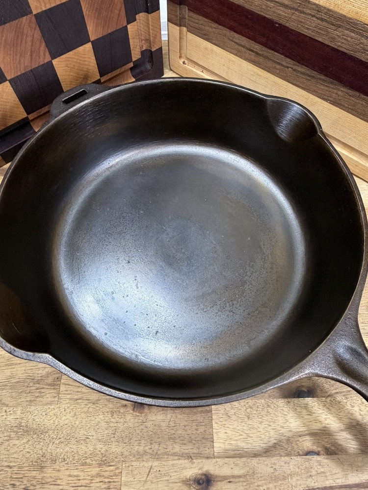 Wagner Sidney O - #8 Double Skillet