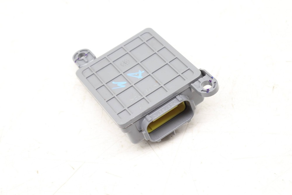 2011-2018 PORSCHE CAYENNE - Front Right SEAT Occupant Sensor / Module