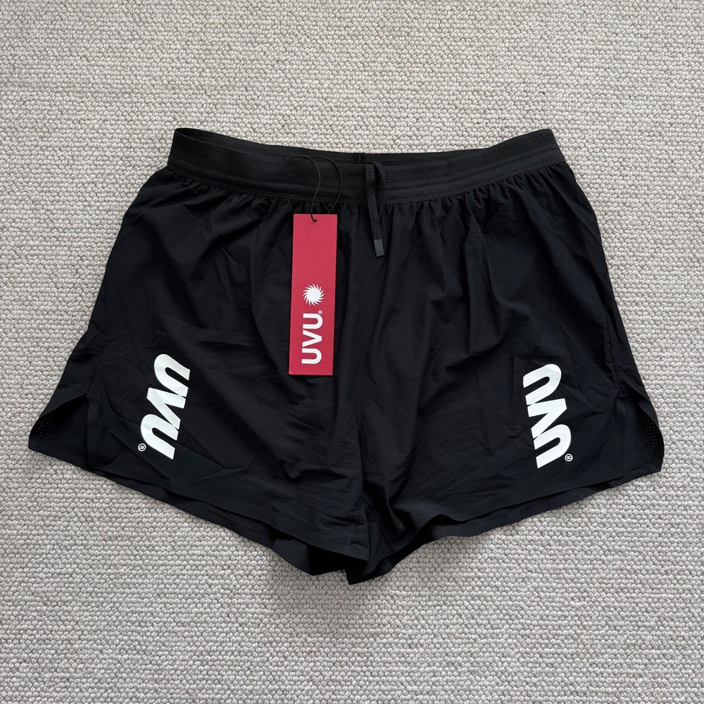UVU SPLIT SHORT Black