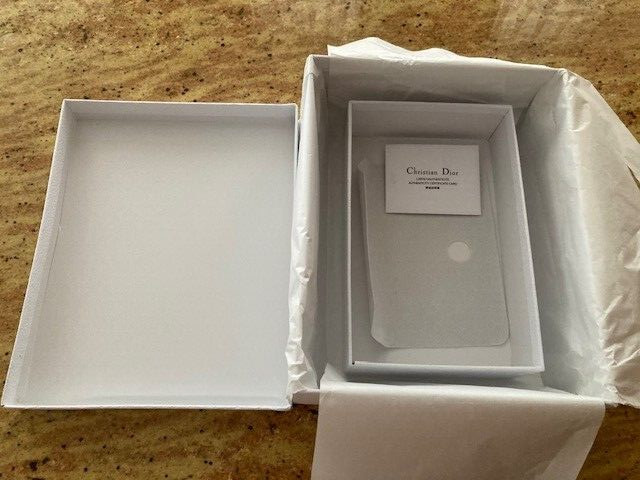 DIOR Gift Box White Textured 12.5" x 9" x 4.5" with inside box &tissue
