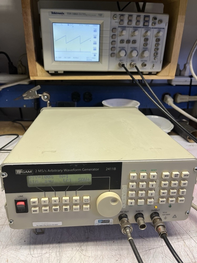 Pragmatic TEGAM 2411B Arbitrary Waveform Generator 16 bits 2 MS/s