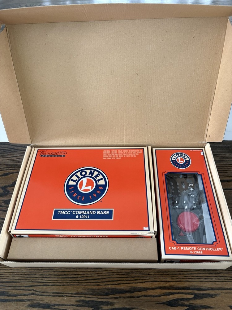 Lionel 6–12969 Trainmaster Command Set Cab-1 Remote & Base NIB Mint