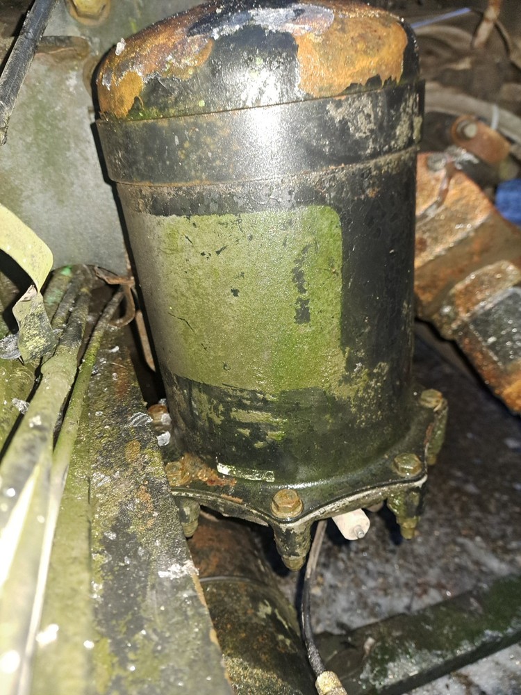 AD9 Air Dryer Assembly