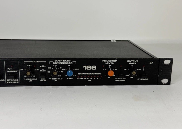 DBX 166 2-Channel Analog Audio Dynamics Processor with Compressor / Limiter
