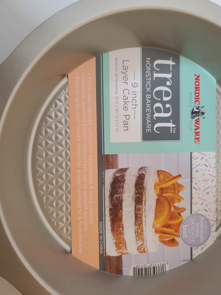 Nordic Ware NonStick 9" Layer Cake Pan Handles Textured