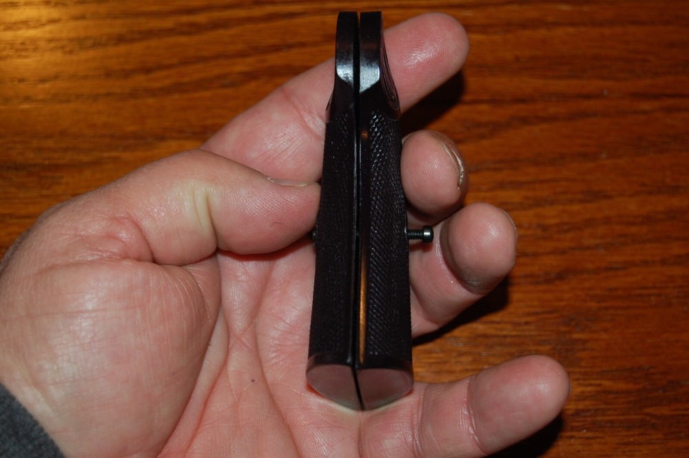 COLT NEW SERVICE GRIP REPRODUCTION