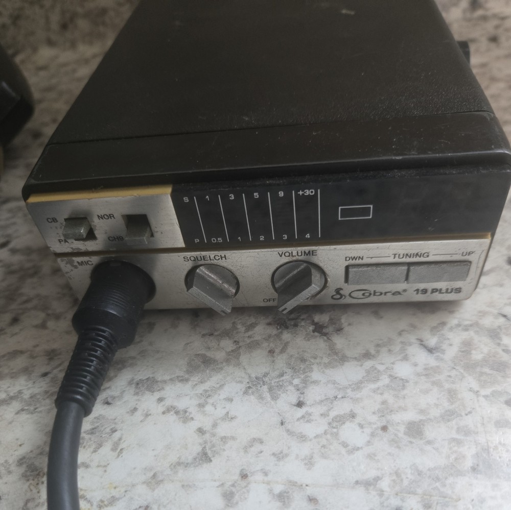 COBRA 19 PLUS CB RADIO + MICROPHONE tested