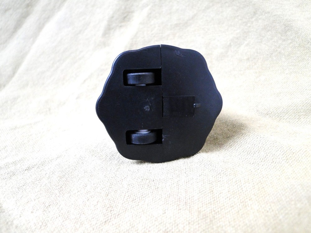 Small Black Ghost Pull-back *TESTED