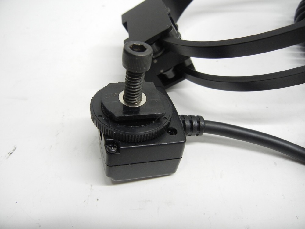 AA EngineeringRotating Flash Bracket with Promaster Flash cord for Nikon