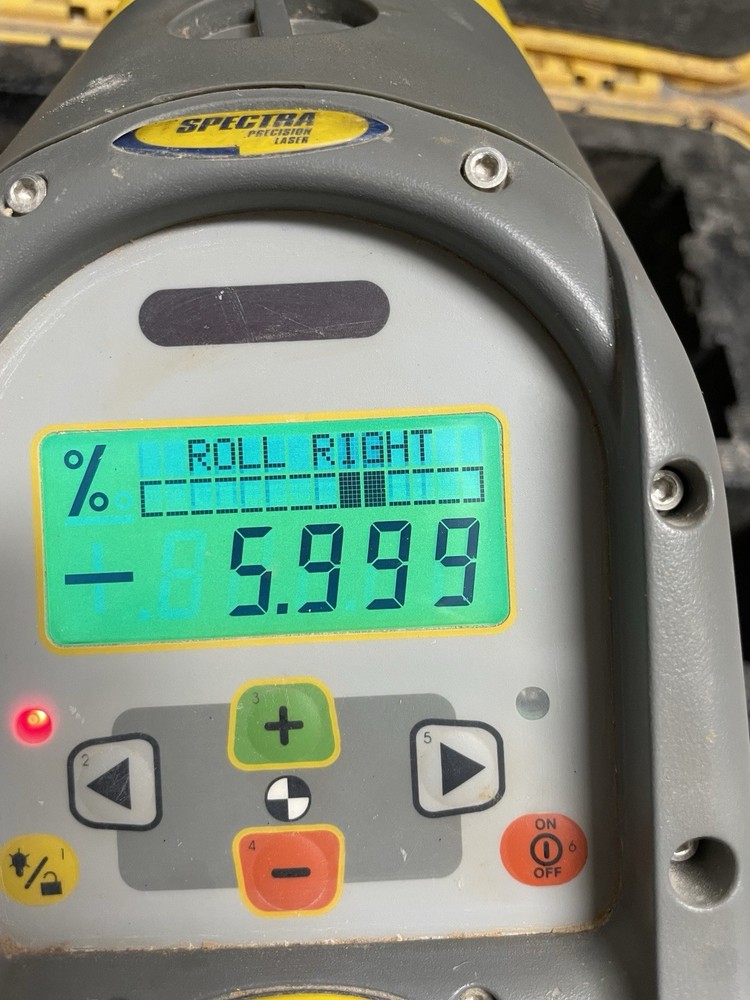 Trimble Spectra DG511 Pipe Laser Complete Setup, RC501, Extra Battery, Charger