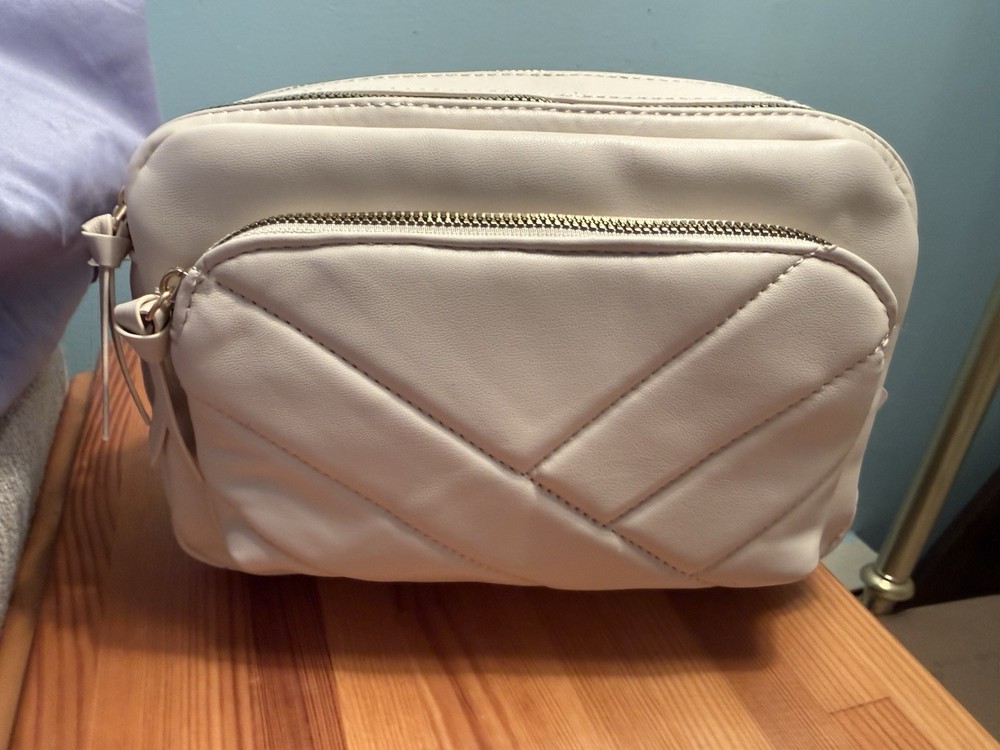Primark Quilted Double Zip Camera Bag Ivory Gold Hardware NWT