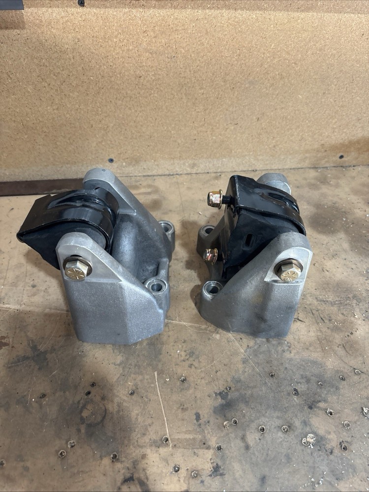 2.8R Cummins Engine Mounts